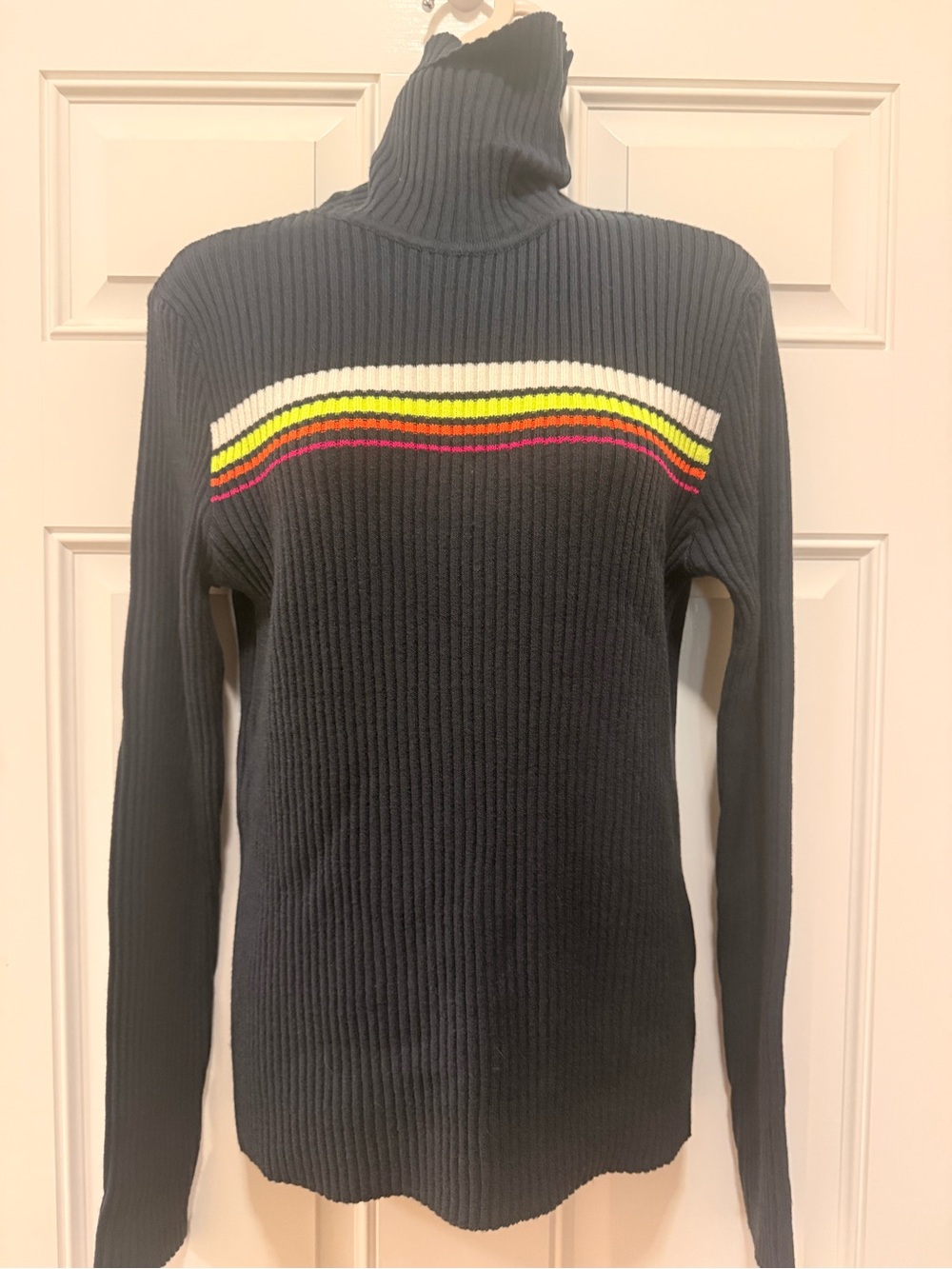 NWT AE Studio Ribbed Soft Turtleneck Made in Italy- M, Navy Blue